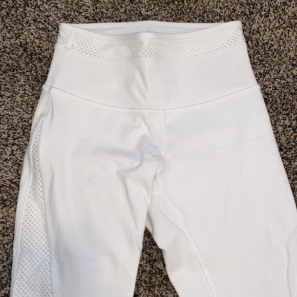 White Lululemon Cropped Leggings - Picture 3 of 6